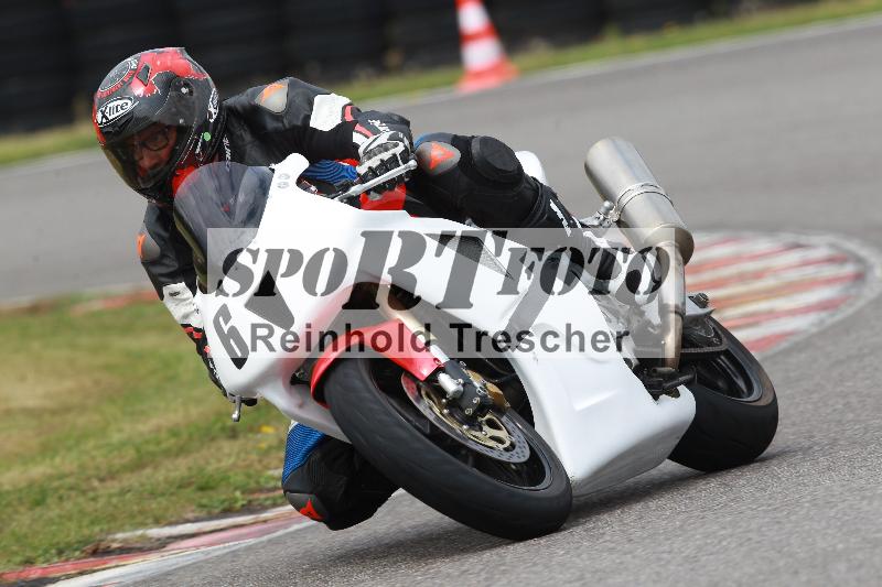 Archiv-2022/13 25.04.2022 Plüss Moto Sport ADR/Freies Fahren/6
